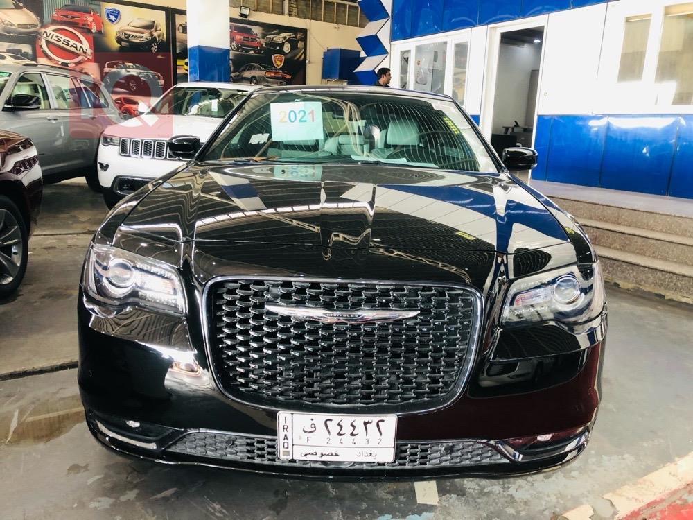 کرایسلەر 300